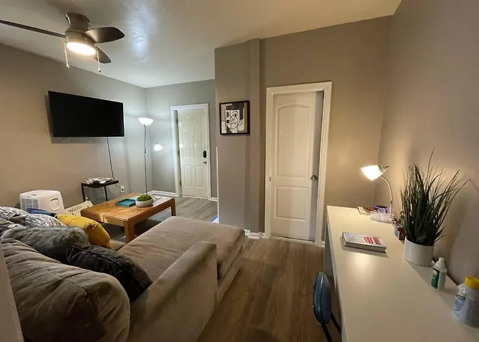 Red Line Corporate Housing